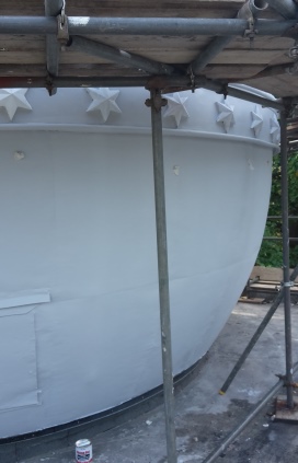 The flexible membrane solution was applied following the installation of the metal repair composite. Photo courtesy of Belzona.